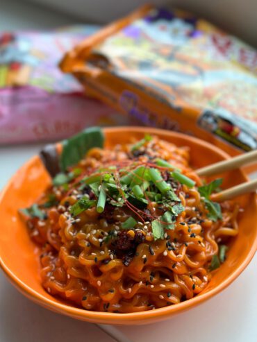 Cheesy Noodles met Crispy Chili Oil recept