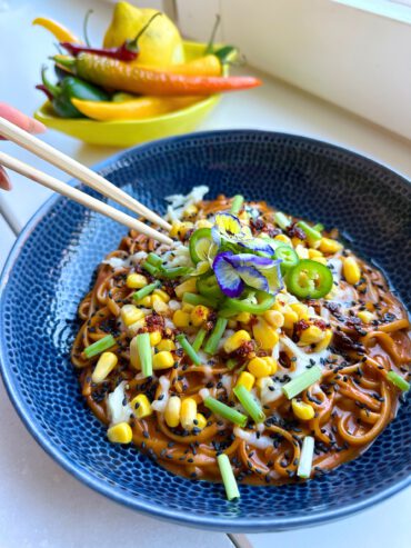 Spicy Gochujang-Udon Noodles